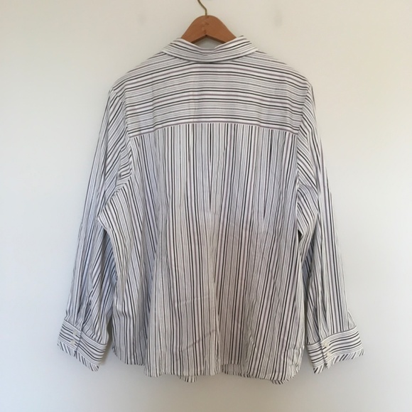 NWT Lane Bryant Gray White Metallic Striped Button Down Shirt Blouse Sz 22/24W - Picture 6 of 14